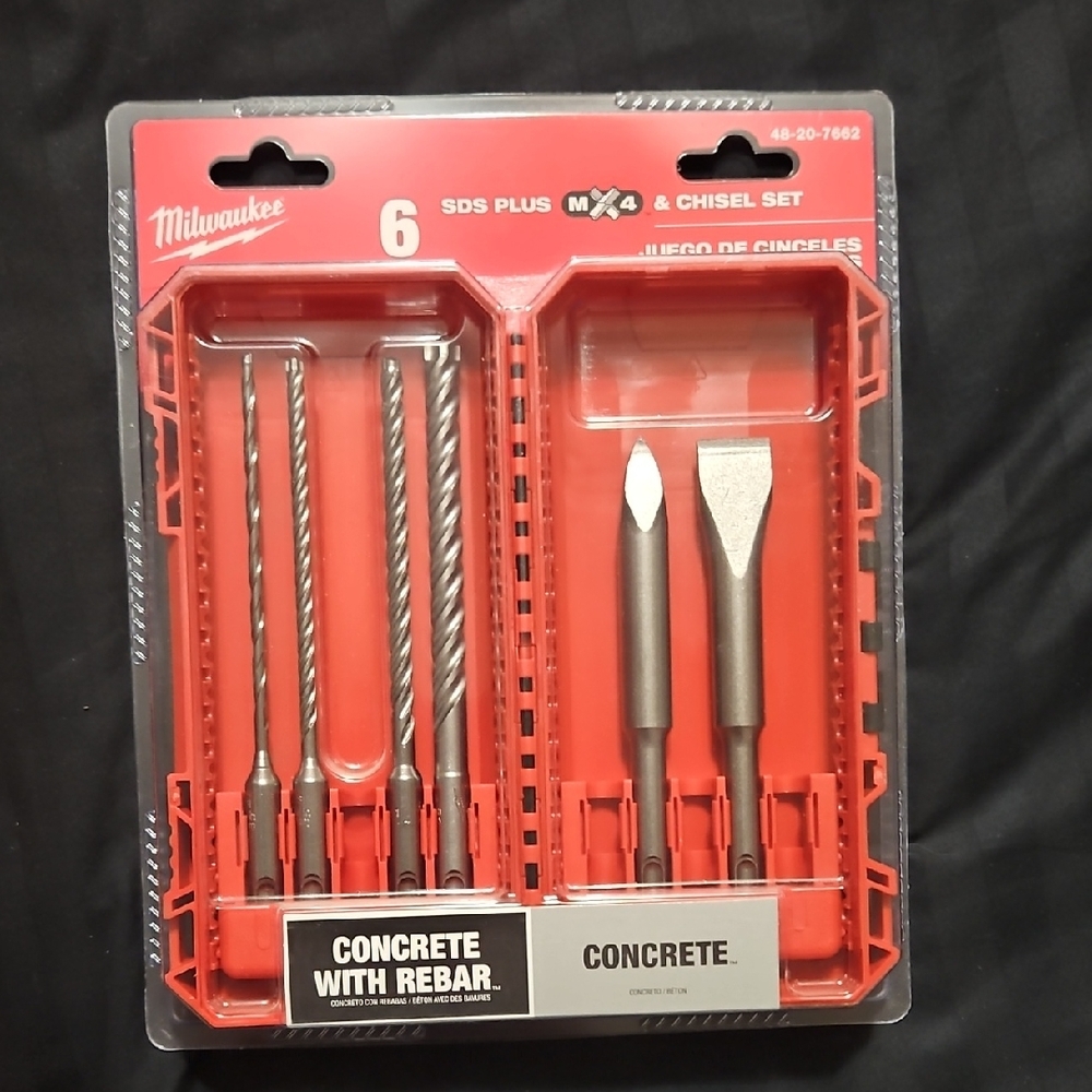 Milwaukee SDS Plus Masonry Drill and Chisel Set - Red and Silver